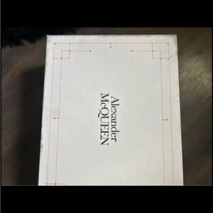 Occasionally worn Alexander, McQueen size 10 unisex